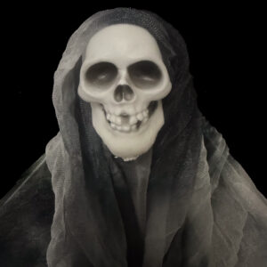 Alternative view of Muñeco Colgante Calavera